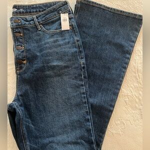 Old Navy Women’s Jeans Flare Extra High Rise NWT 14